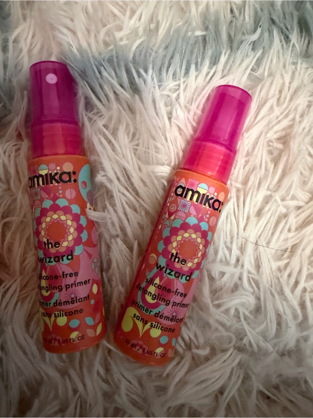 amika The Wizard Detangling Primer - Pink Bottle